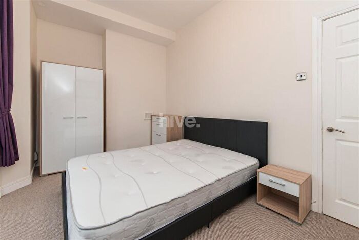 2 Bedroom Flat To Rent In Dinsdale Road, Sandyford, Newcastle Upon Tyne, NE2