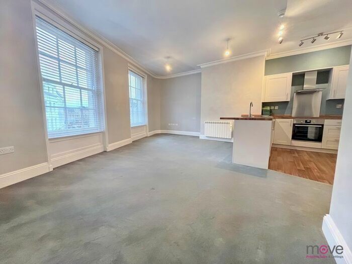 2 Bedroom Flat To Rent In Clarence Street, Cheltenham, GL50