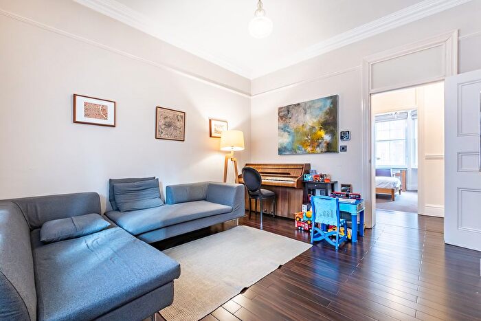 3 Bedroom Flat For Sale In Artillery Row, London, SW1P