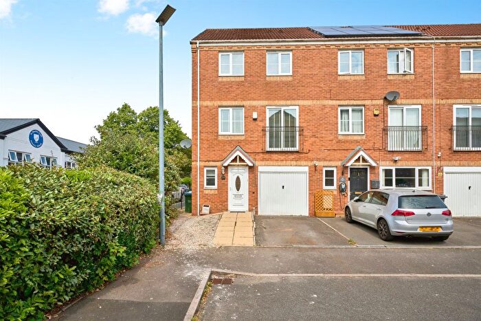 4 Bedroom Property For Sale In Darbys Way, Tipton, DY4