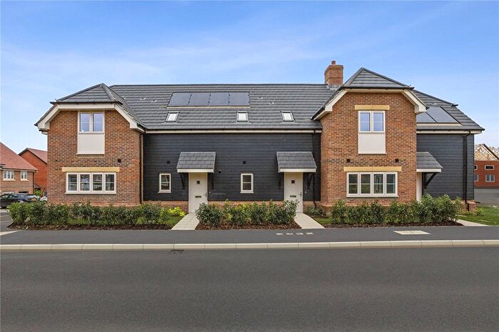 1 Bedroom Flat For Sale In Tower House Farm, The Street, Mortimer, Reading, RG7