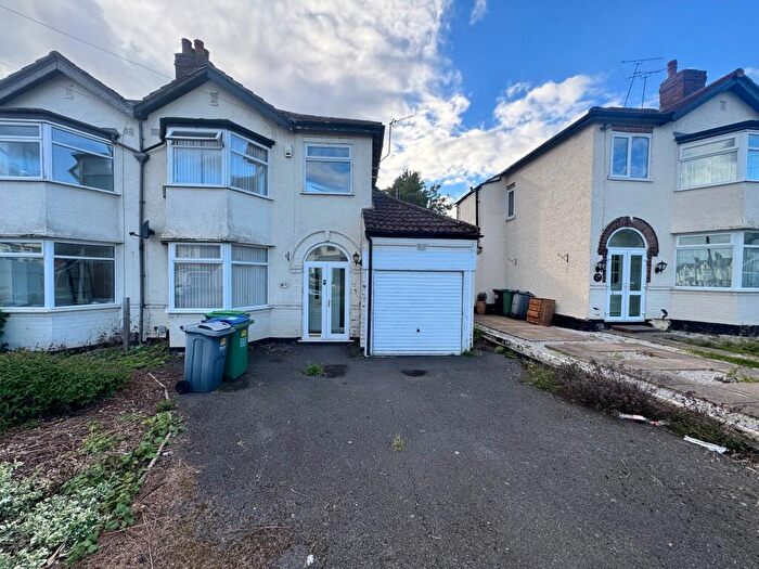 3 Bedroom Semi-Detached House To Rent In Stanley Road, B68