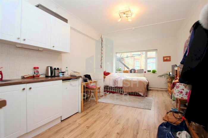 Studio To Rent In Princes Avenue, Muswell Hill, London, N10