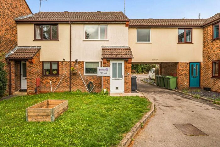 3 Bedroom End Of Terrace House For Sale In Old River, Waterlooville, PO7