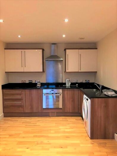 2 Bedroom Flat To Rent In Copperfield House, Huddersfield Road, Halifax HX3