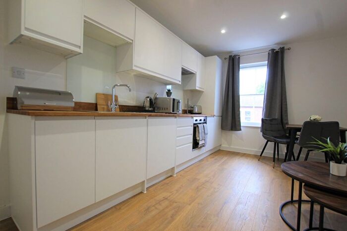 2 Bedroom Flat To Rent In Belgrave Road, Gloucester, GL1