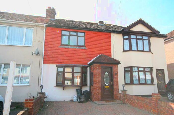 3 Bedroom Terraced House To Rent In Heaton Close, Harold Hill, RM3
