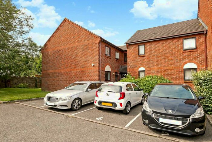 1 Bedroom Apartment To Rent In Mead Lane, Bognor Regis, PO21