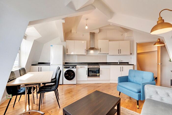 2 Bedroom Apartment To Rent In High Street, Slough, SL1