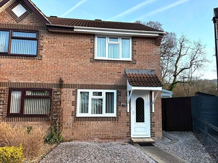 2 Bedroom Semi Detached House For Sale In Butts Close, Honiton, EX14