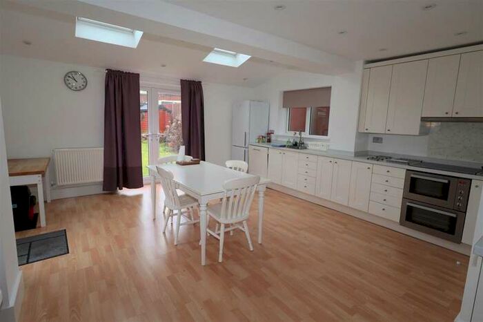 4 Bedroom Detached House To Rent In Whitfield Drive, Macclesfield, SK11