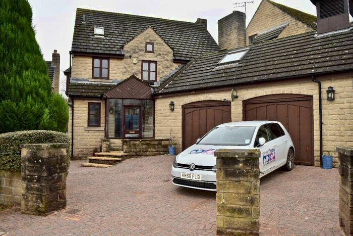 4 Bedroom Semi-Detached House To Rent In Dore Close, Dore, Sheffield, S17