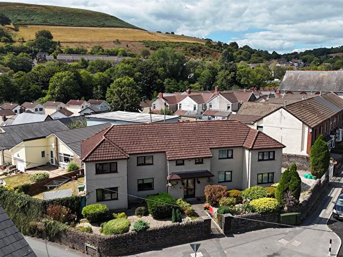 3 Bedroom Flat For Sale In Thomas Street., Abertridwr, Caerphilly, CF83