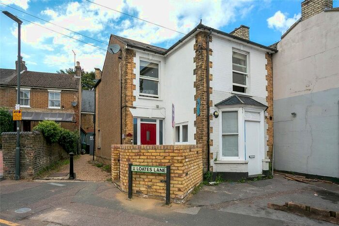 2 Bedroom Flat To Rent In Queens Road, Watford, Hertfordshire, WD17