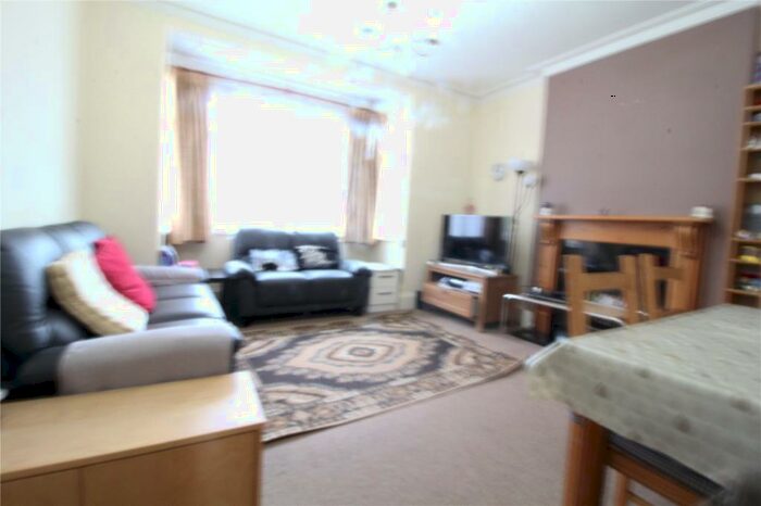 2 Bedroom Maisonette To Rent In Radnor Road, Harrow, Middlesex, HA1