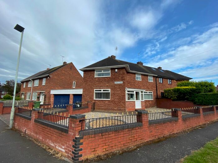 3 Bedroom Semi-Detached House To Rent In Henley Road, Oxley, Wolverhampton WV10
