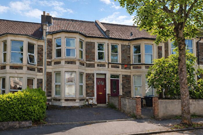 6 Bedroom Terraced House To Rent In Muller Road, Horfield, BS7