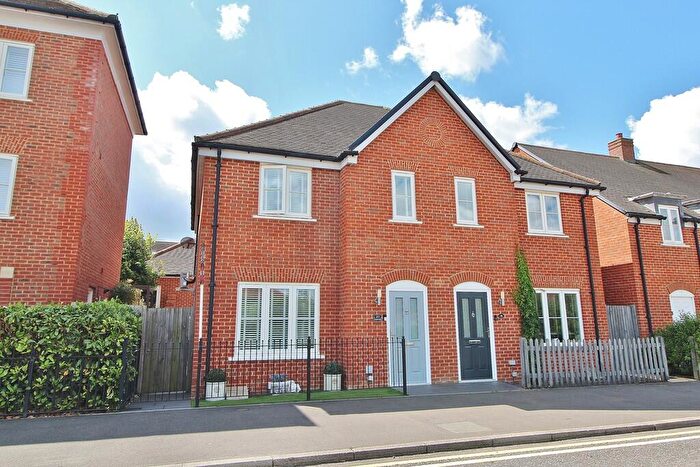 3 Bedroom Semi-Detached House For Sale In Grainger Street, Berewood, PO7