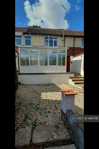 3 Bedroom Terraced House To Rent In Manstone Avenue, Sidmouth, EX10