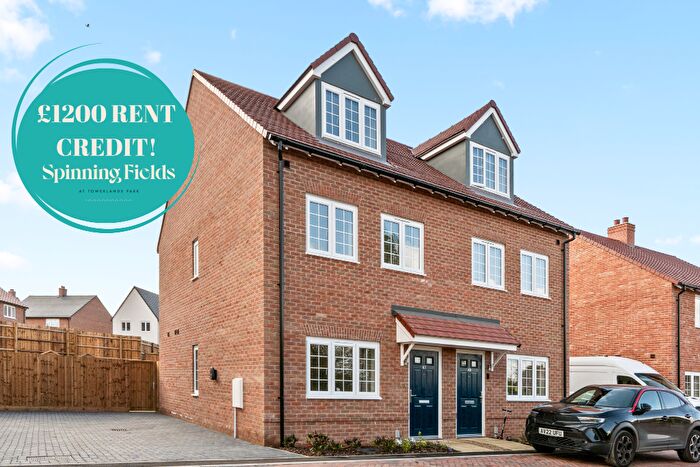 3 Bedroom Semi-Detached House To Rent In Colt Way, Braintree, Essex, CM7