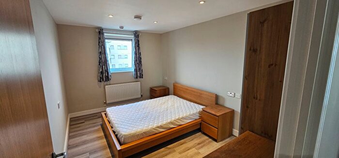 3 Bedroom Flat To Rent In Erebus Drive, Woolwich, SE28