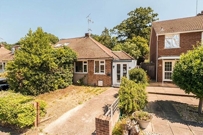 2 Bedroom Bungalow For Sale In Wingfield Road, Kingston Upon Thames, KT2