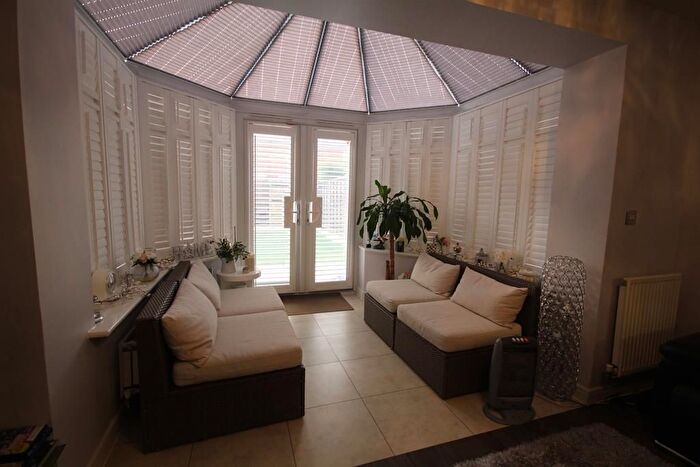 3 Bedroom Town House To Rent In Fremantle Waye, Hayes, Middlesex, UB3