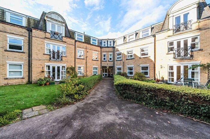 2 Bedroom Flat To Rent In Wildwood Court, Cedars Village, Chorleywood, Rickmansworth, Hertfordshire, WD3