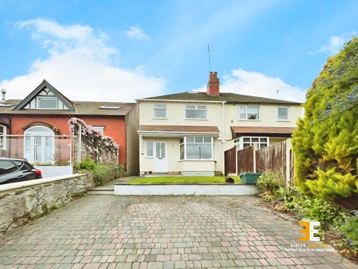 3 Bedroom Semi-Detached House For Sale In Sandhills Road, Old Colwyn, LL29