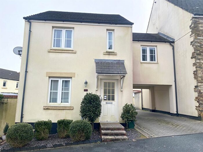 3 Bedroom Semi-Detached House For Sale In Bluebell Way, Launceston, Cornwall, PL15