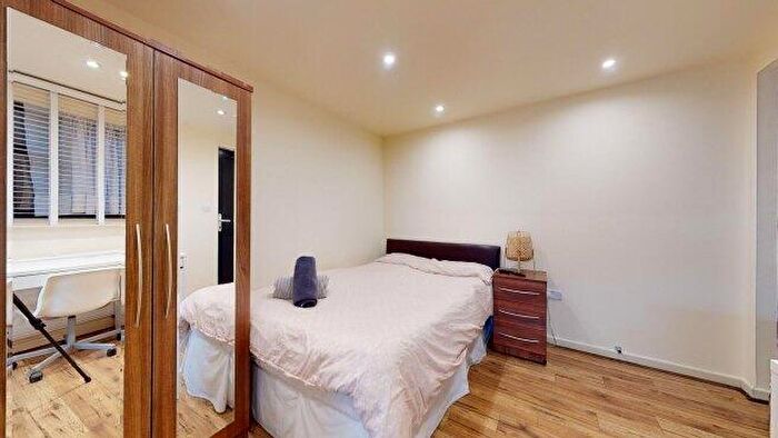 Studio To Rent In Chatsworth Road, E15