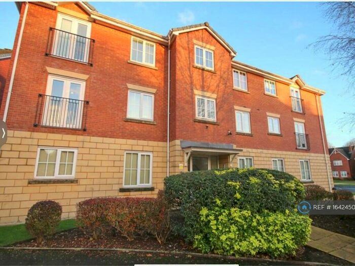 2 Bedroom Flat To Rent In Feversham Close, Manchester, M30