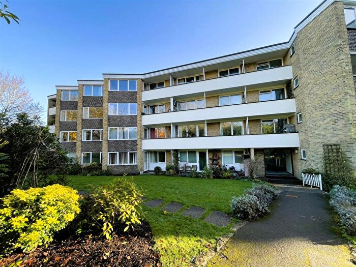 2 Bedroom Apartment To Rent In Chetwynd Road, Bassett, SO16