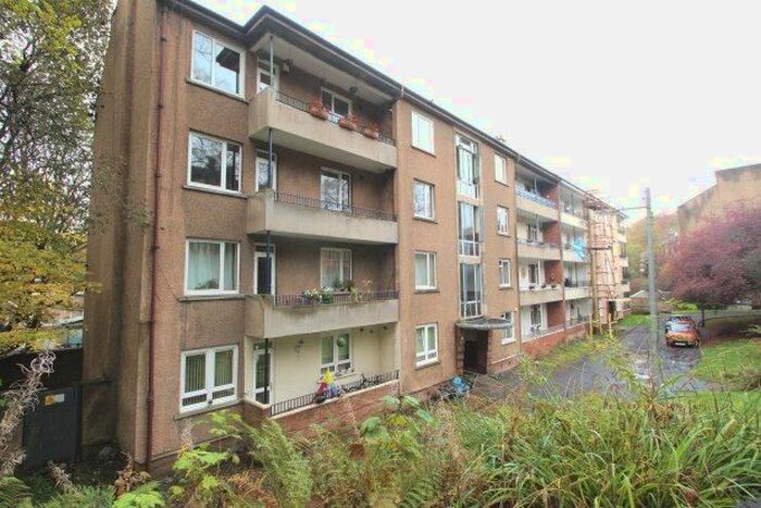 3 Bedroom Flat To Rent In Camphill Avenue, Glasgow, G41