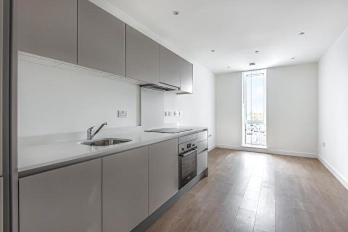 2 Bedroom Apartment To Rent In Royal Winchester House, Bracknell, RG12