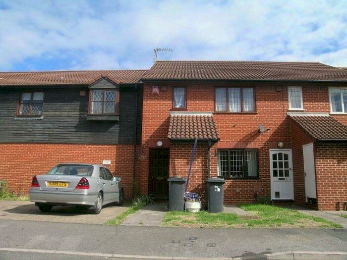 1 Bedroom Flat To Rent In Windsor Meadows, SL1