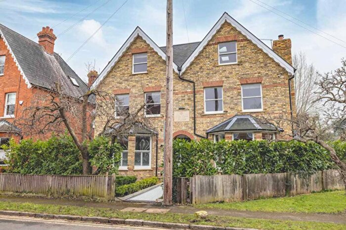 6 Bedroom Detached House For Sale In Montagu Road, Datchet, SL3