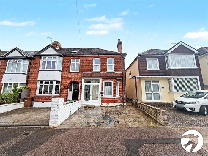 2 Bedroom End Of Terrace House For Sale In Haig Avenue, Rochester, Kent, ME1