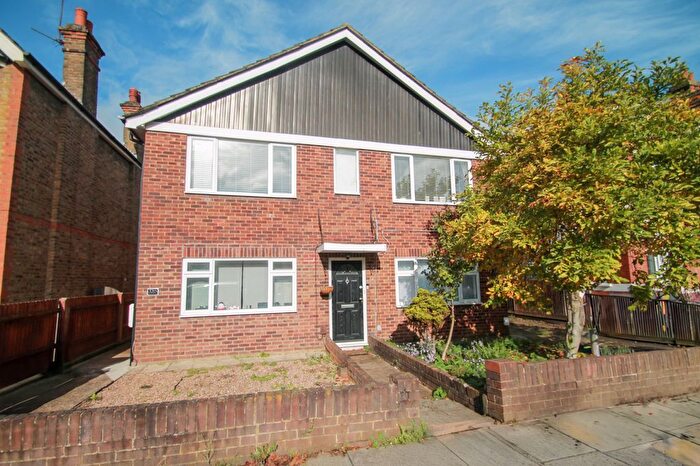 2 Bedroom Flat For Sale In Cunningham Park, Harrow, HA1