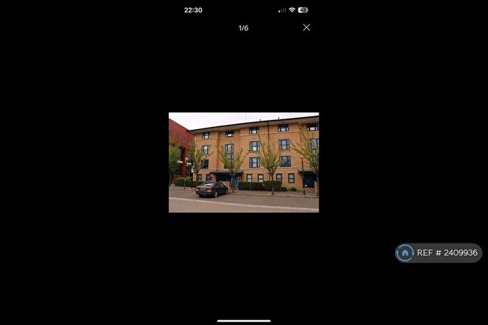 2 Bedroom Flat To Rent In North Row, Milton Keynes, MK9