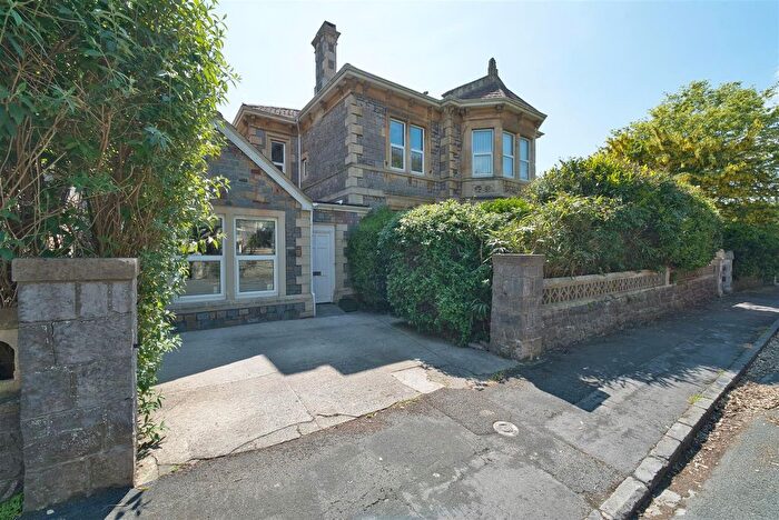 4 Bedroom Flat For Sale In Atlantic Road South, Weston-Super-Mare, BS23