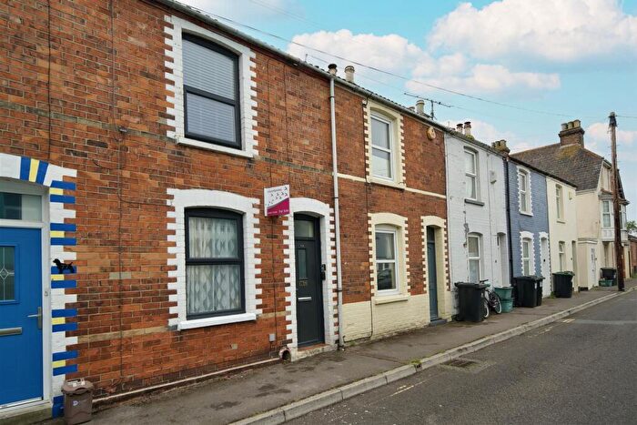2 Bedroom Terraced House For Sale In Walpole Street, Weymouth, DT4