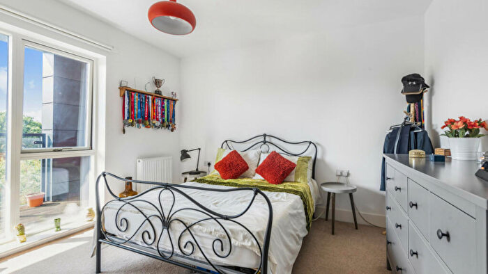 1 Bedroom Flat For Sale In Catkin House, Firwood Lane, Romford, RM3