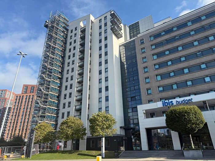 2 Bedroom Apartment To Rent In Gateway North, Leeds City Centre, LS9