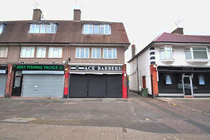 4 Bedroom Flat To Rent In Marion Crescent, Orpington, BR5