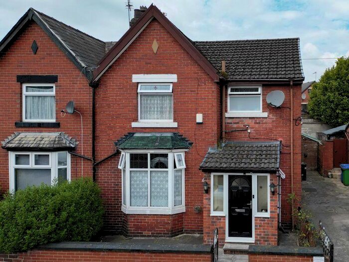 4 Bedroom houses for sale in Shawclough Road, OL12, Greater Manchester