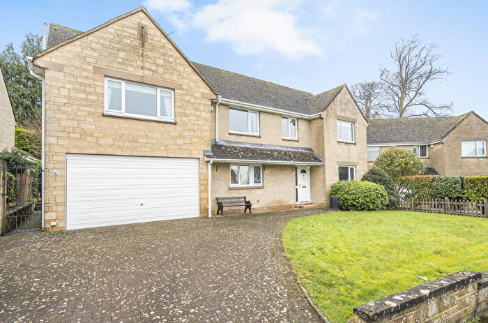 5 Bedroom Detached House For Sale In Long Acre, Purton, SN5