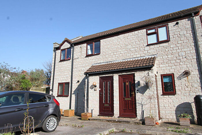 1 Bedroom Flat For Sale In Strode Road, Clevedon, BS21