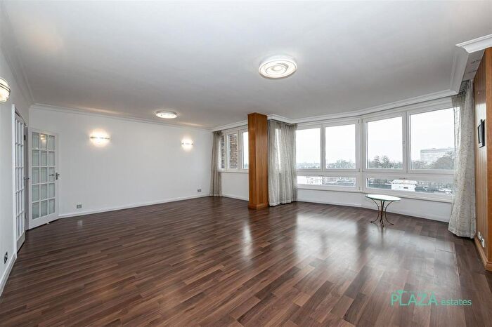 4 Bedroom Flat To Rent In Castleacre, Hyde Park Crescent, London, W2