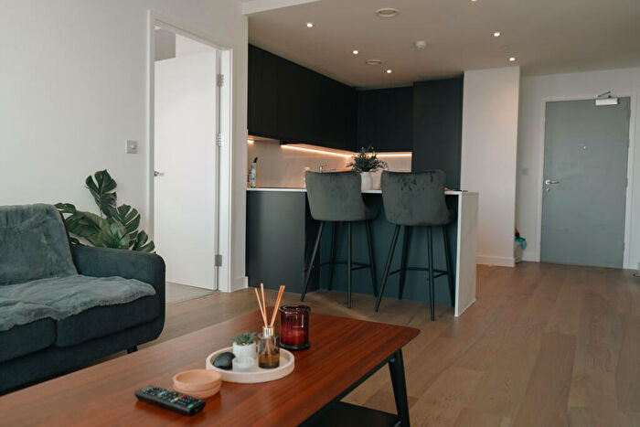 2 Bedroom Apartment For Sale In Viadux, Manchester, M1